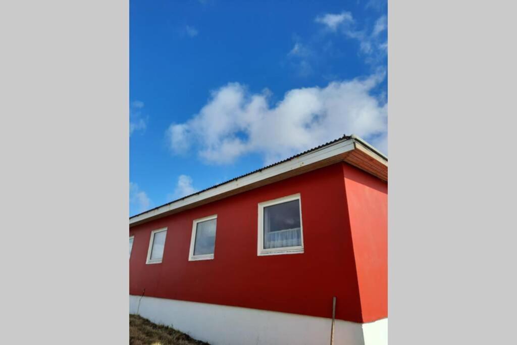 NjarthvikThe Red House Near The Seaアパートメント エクステリア 写真